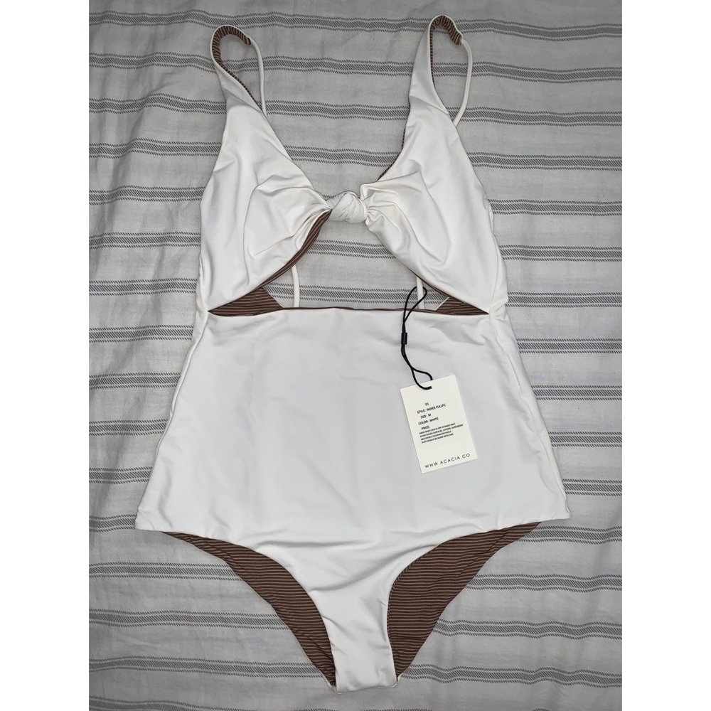 Acacia White Indies (M)